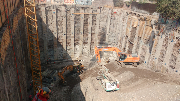 Proyecto de Entibación de excavación para 6 niveles de subterráneo (Edificio Paseo Vial San Miguel - Año 2017) Proyecto de Entibación de excavación para 6 niveles de subterráneo (Edificio Paseo Vial San Miguel - Año 2017)