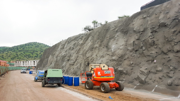 Sistemas especiales de contención - Soil nailing Valle Lo Campino (Año 2015) Sistemas especiales de contención - Soil nailing Valle Lo Campino (Año 2015)